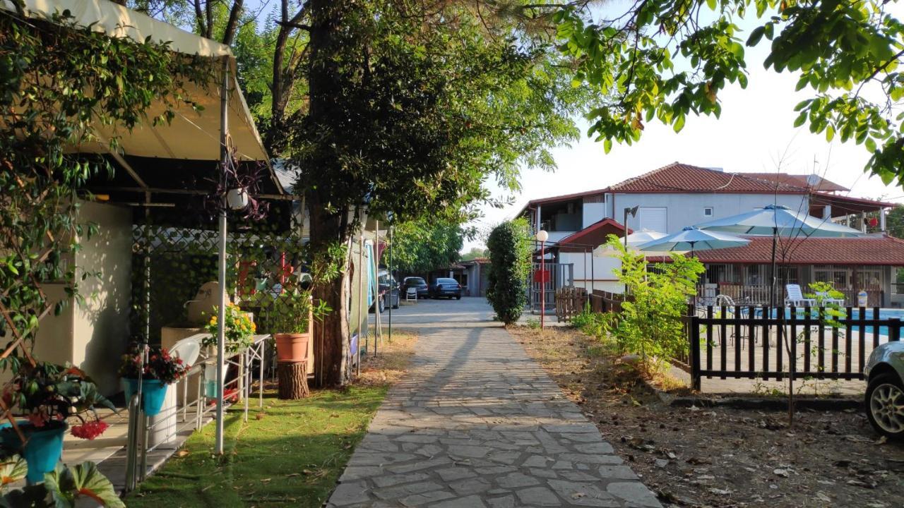 Camping Mitikas And Bungalows Plaka Litóchoro Exterior foto