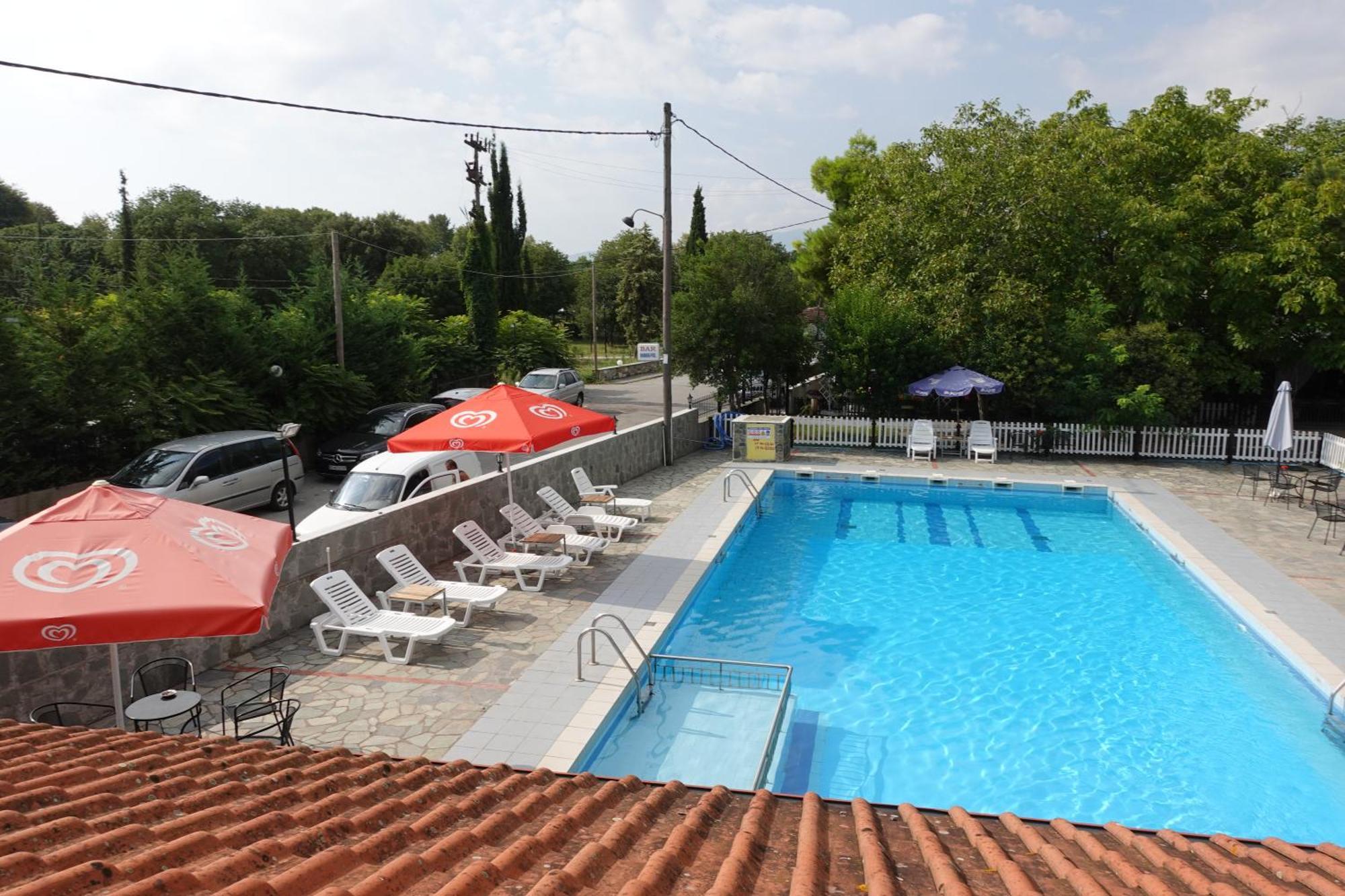 Camping Mitikas And Bungalows Plaka Litóchoro Exterior foto